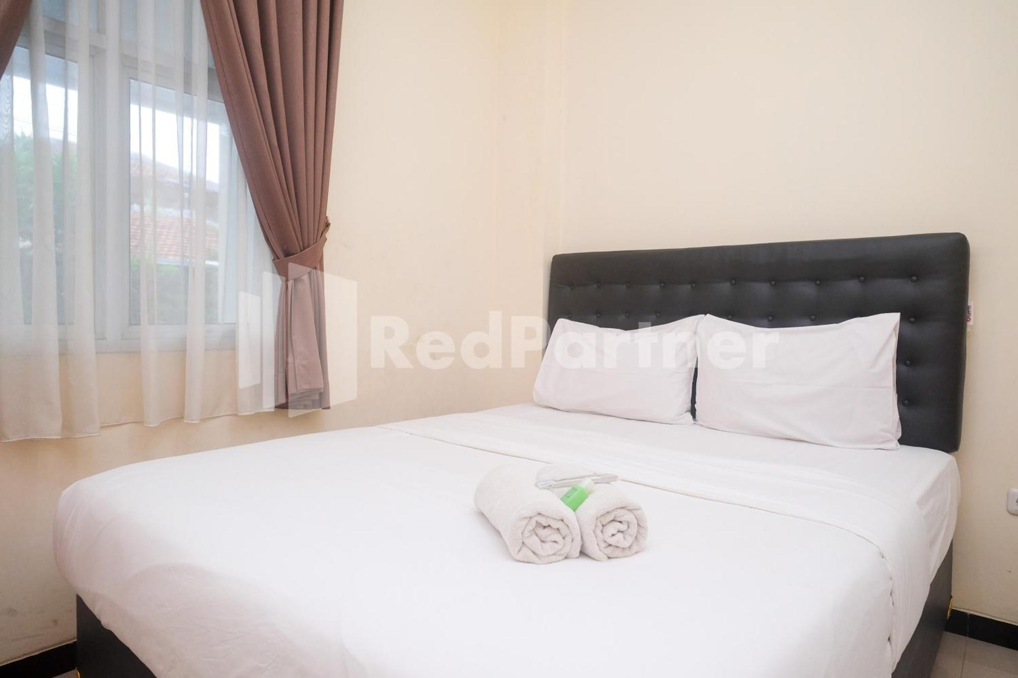 Griya Loka 2 Syariah Near Simpang Lima Mitra Reddoorz Hotell Semarang Exteriör bild