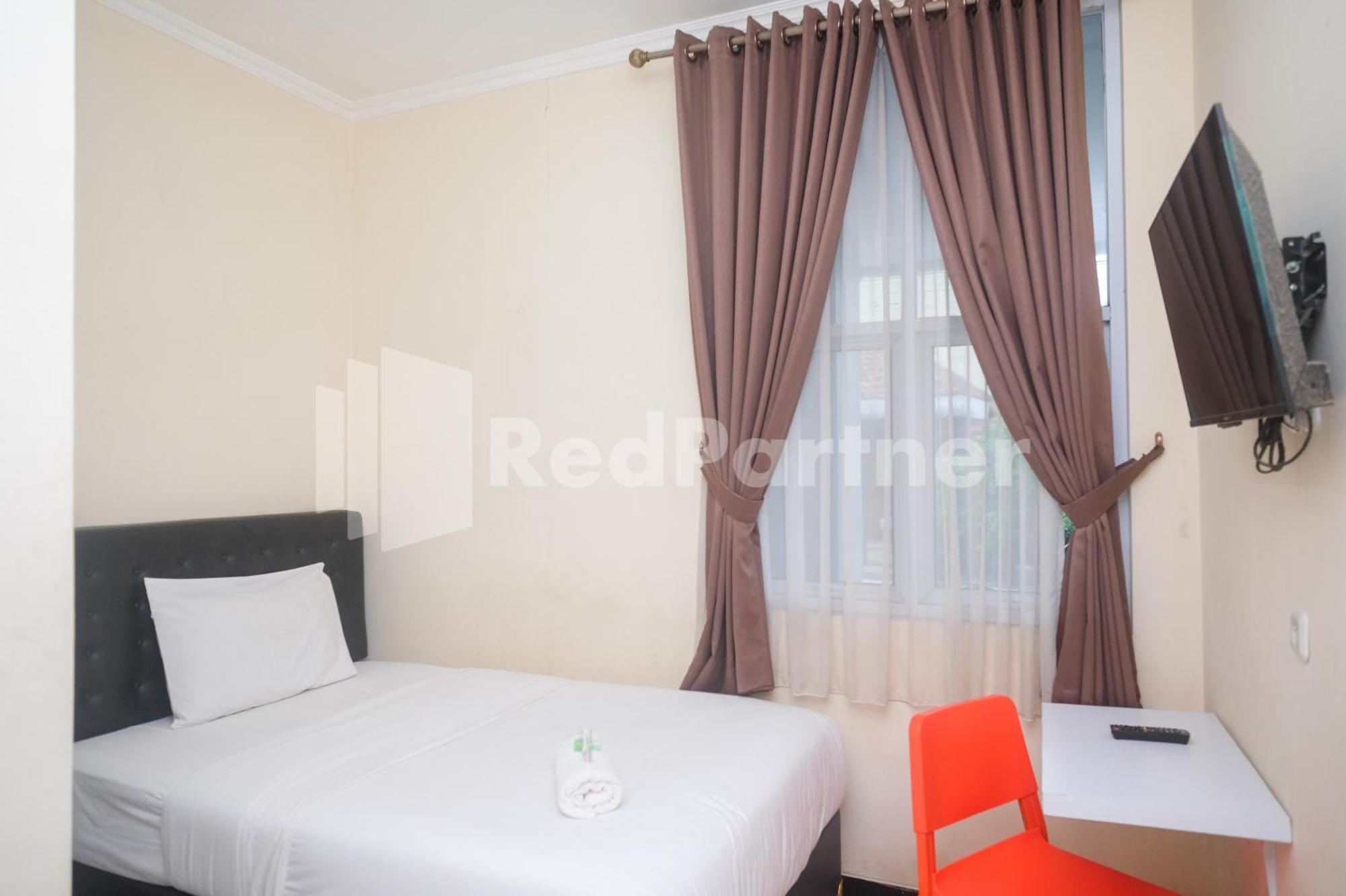 Griya Loka 2 Syariah Near Simpang Lima Mitra Reddoorz Hotell Semarang Exteriör bild
